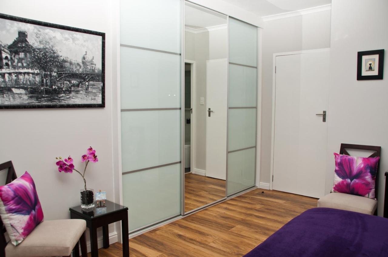 Somersby Guest House Хаут Бей Екстериор снимка