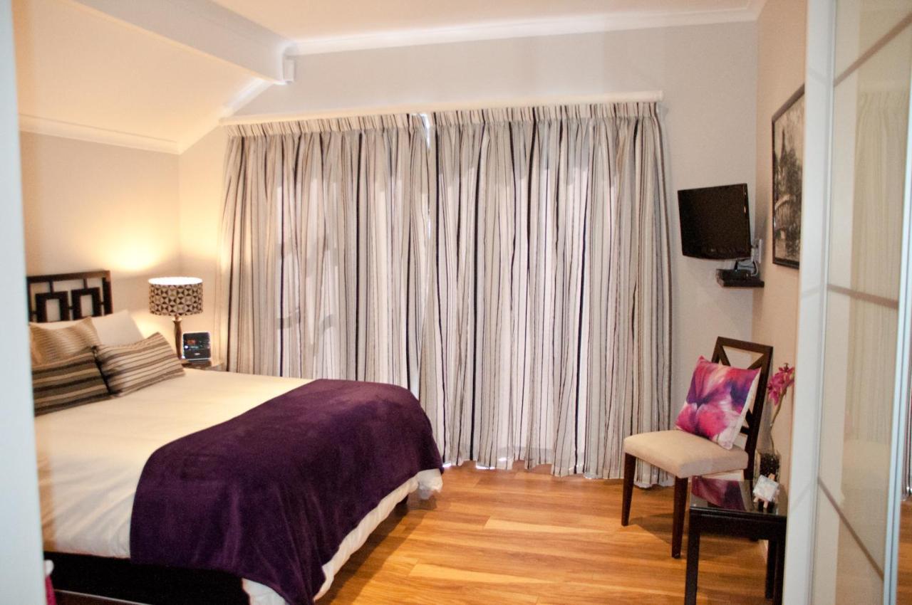 Somersby Guest House Хаут Бей Екстериор снимка