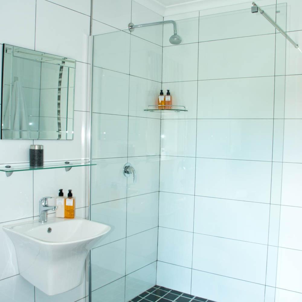 Somersby Guest House Хаут Бей Екстериор снимка